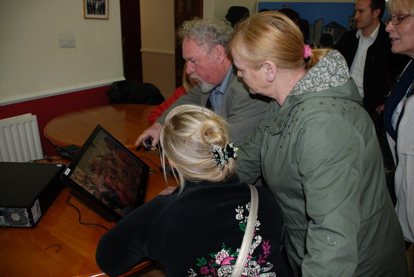 Councillor John Gilligan demonstrating to a group of ladies in King's Island Youth and Community Centre how easy is to watch YouTube videos using DIEGO